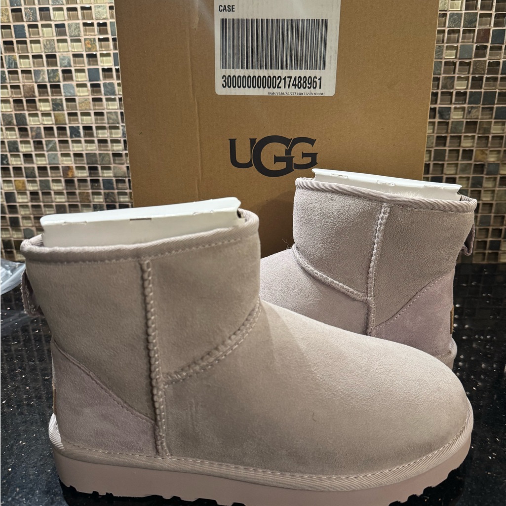 Ugg Womens Classic Mini Ll New Size 7